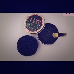 Make up brush cleaner